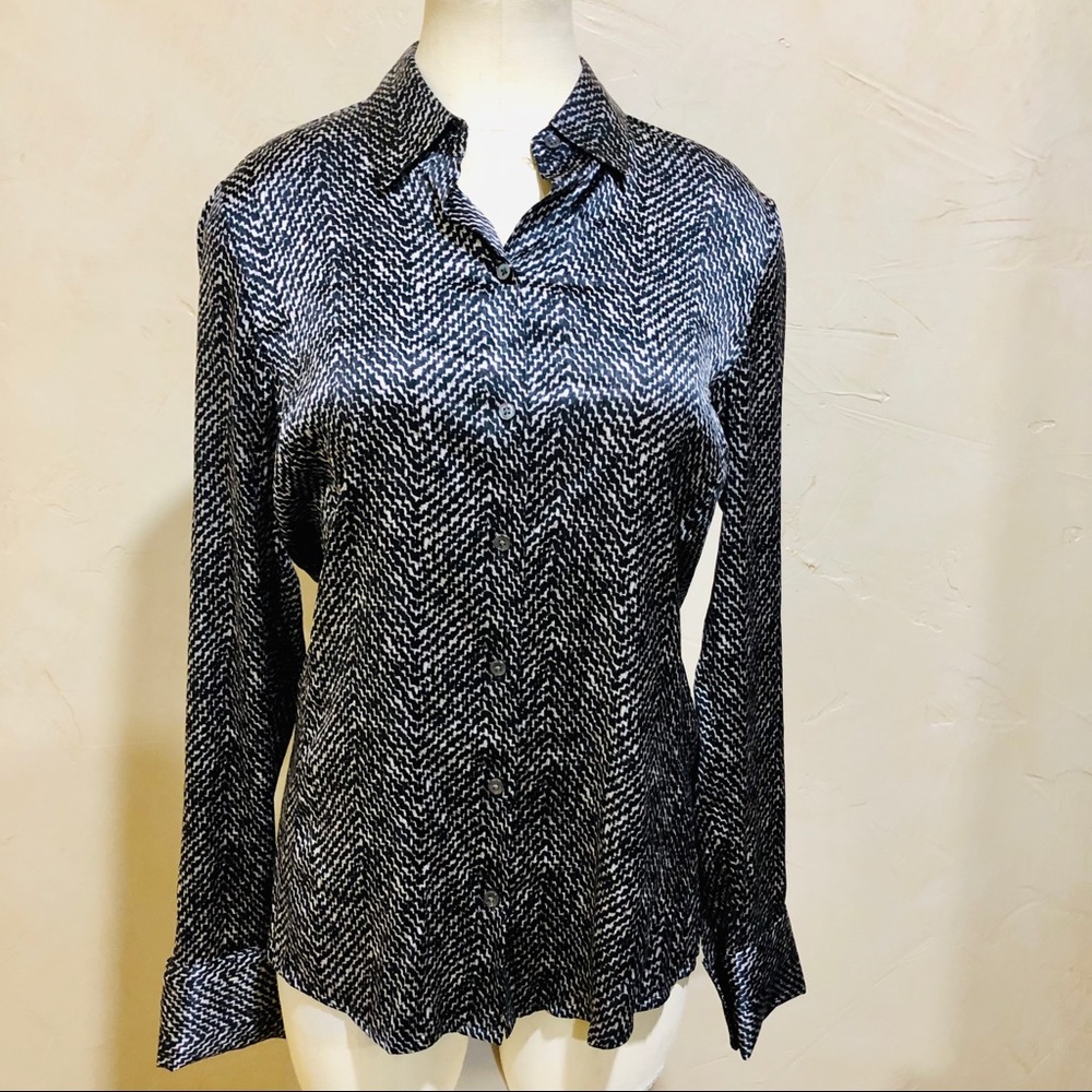 Ann Taylor Silk Black Button Blouse Top Size 4